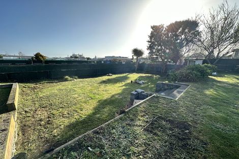 Photo of property in 17 Caius Avenue, Gonville, Whanganui, 4501