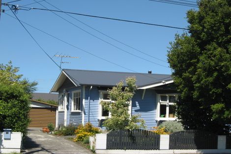 Photo of property in 52 Stapletons Road, Richmond, Christchurch, 8013