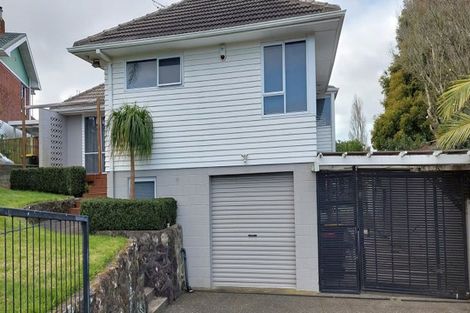 Photo of property in 45 Riverhills Avenue, Pakuranga Heights, Auckland, 2010