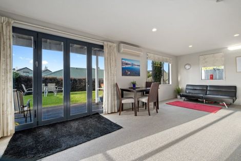 Photo of property in 77 Meadowstone Drive, Wanaka, 9305
