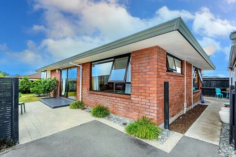 Photo of property in 85 Pacific Road, North New Brighton, Christchurch, 8083