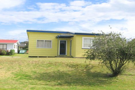 Photo of property in 225 Sylvia Road, Whangamata, 3620