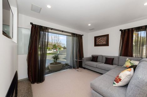 Photo of property in 17 Longwood Place, Harrowfield, Hamilton, 3210