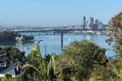 Photo of property in 22 Bridge View Road, Birkenhead, Auckland, 0626