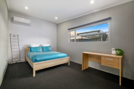 Photo of property in 52 Sylvan Street, Lake Hayes, Queenstown, 9304