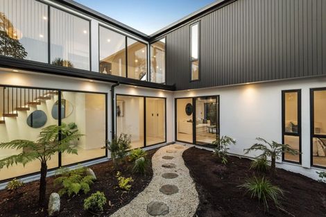 Photo of property in 13 Waimana Avenue, Northcote Point, Auckland, 0627