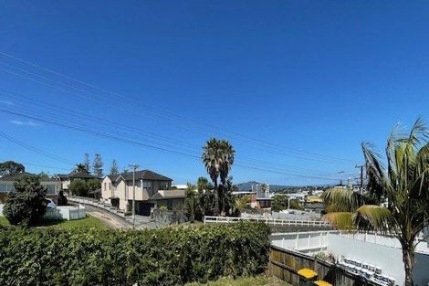 Photo of property in 5/2 Argyle Terrace, Milford, Auckland, 0620