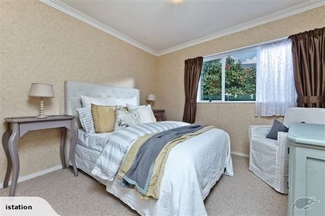 Photo of property in 2/5 Fenwick Avenue, Milford, Auckland, 0620