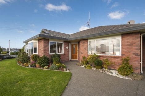 Photo of property in 1 Kopu Drive, Pyes Pa, Tauranga, 3112