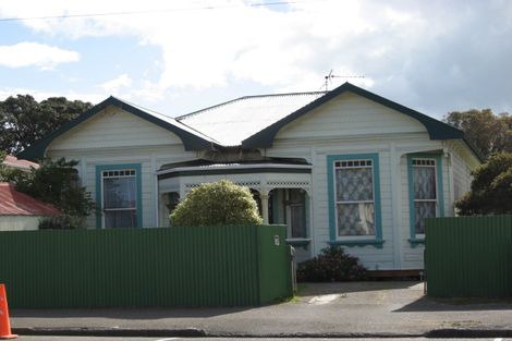 Photo of property in 2 Alma Road, Gonville, Whanganui, 4501