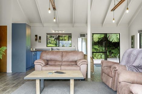 Photo of property in 73 Kaiuru Avenue, Pukawa Bay, Turangi, 3381
