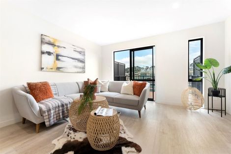 Photo of property in 8 Parenga Lane, Kumeu, 0810