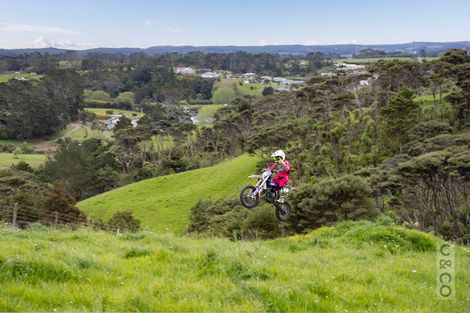 Photo of property in 25 School Road, Waimauku, 0881
