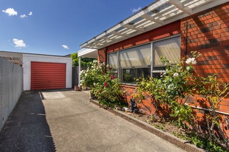 Photo of property in 4/1204 Heretaunga Street East, Parkvale, Hastings, 4122