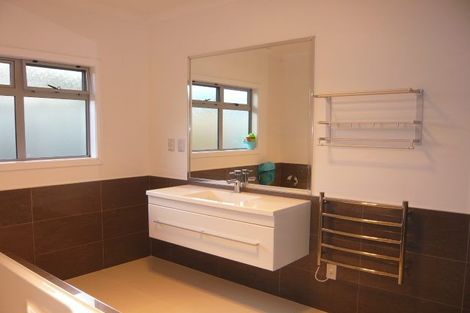 Photo of property in 2 Tallentire Crescent, Huntington, Hamilton, 3210