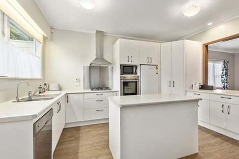 Photo of property in 37 Glamis Avenue, Strathmore Park, Wellington, 6022