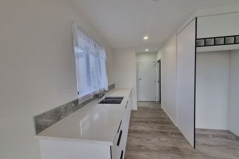 Photo of property in 2 Arnhem Place, Pukekohe, 2120