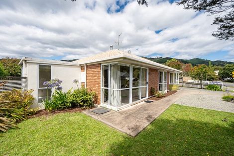 Photo of property in 33 Rochfort Drive, Richmond, 7020