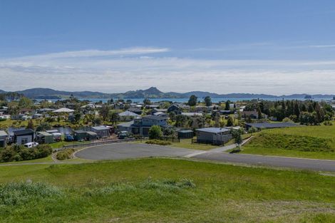 Photo of property in 4 Tinirau Place, Cooks Beach, 3591