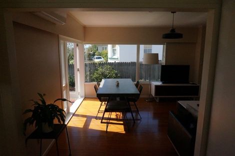 Photo of property in 1/23 Aramoana Avenue, Devonport, Auckland, 0624