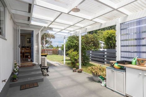Photo of property in 22 Ries Street, Dannevirke, 4930