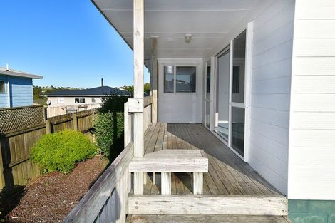 Photo of property in 36a Charlotte Street, Stanmore Bay, Whangaparaoa, 0932