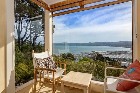 Photo of property in 35b Nikau Road, Point Howard, Lower Hutt, 5013