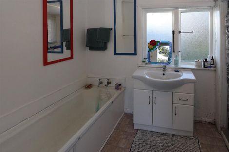 Photo of property in 14 Charles Road, Hannahs Bay, Rotorua, 3010