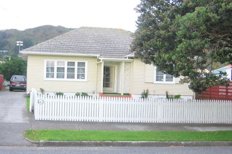 Photo of property in 4 Durham Crescent, Fairfield, Lower Hutt, 5011