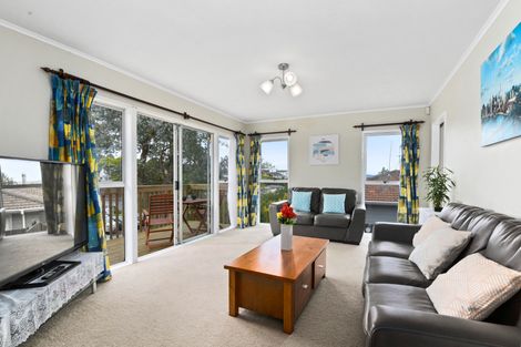 Photo of property in 5 Sari Place, Massey, Auckland, 0614