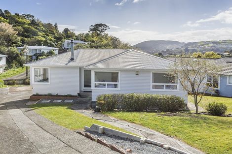 Photo of property in 36 Larsen Crescent, Tawa, Wellington, 5028