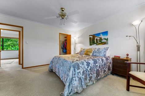 Photo of property in 1/12 Greenvalley Rise, Glenfield, Auckland, 0629