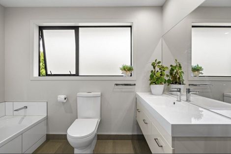 Photo of property in 15 Mike Smith Drive, Cambridge, 3434