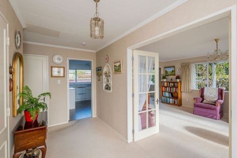 Photo of property in 90 Rimu Street, Waikanae, 5036