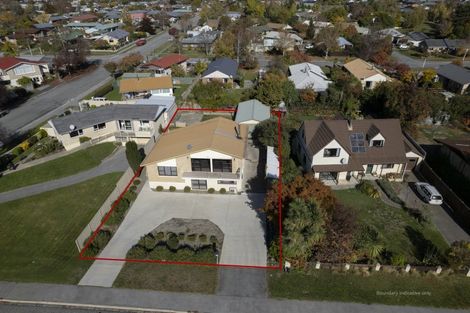 Photo of property in 66 Neplusultra Street, Cromwell, 9310