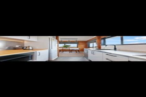 Photo of property in 21b Rishworth Avenue, Stanmore Bay, Whangaparaoa, 0932