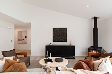 Photo of property in 27 Grain Close, Jacks Point, 9371