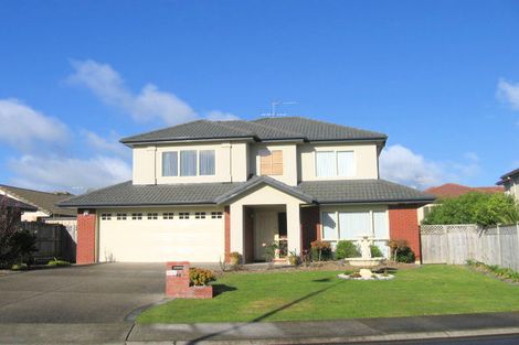 Photo of property in 16 Carousel Crescent, East Tamaki Heights, Auckland, 2016