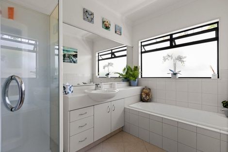 Photo of property in 36 Kensington Drive, Taradale, Napier, 4112