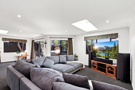 Photo of property in 32 Aranui Drive, Papamoa Beach, Papamoa, 3118