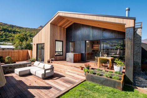 Photo of property in 3 Cornwall Street, Arrowtown, 9302