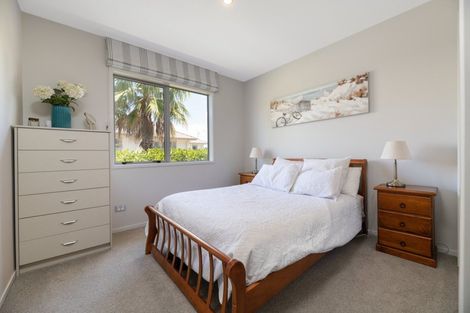 Photo of property in 42 Cassinia Close, Papamoa Beach, Papamoa, 3118