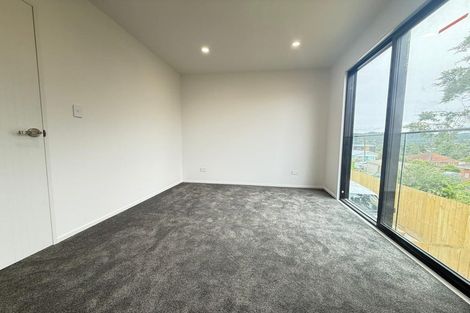 Photo of property in 4/43 Savoy Road, Glen Eden, Auckland, 0602