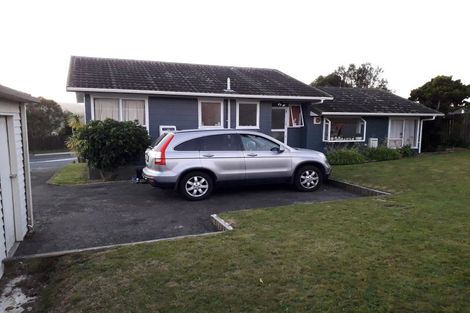 Photo of property in 162 Mark Avenue, Grenada Village, Wellington, 6037