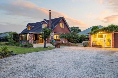 Photo of property in 103 Grimseys Road, Redwood, Christchurch, 8051