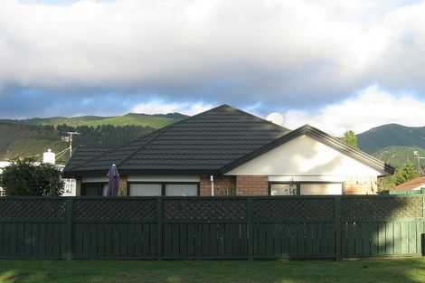 Photo of property in 20 Moana Road, Paraparaumu, 5032