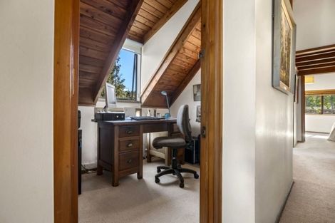 Photo of property in 24 Blundell Place, Chatswood, Auckland, 0626