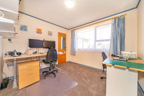 Photo of property in 64 Golders Road, Elderslea, Upper Hutt, 5018