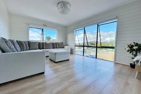 Photo of property in 7 Coubray Place, Botany Downs, Auckland, 2010
