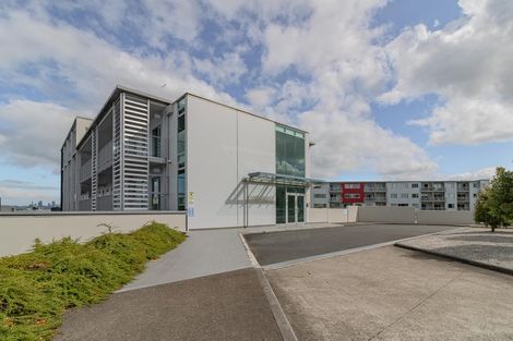 Photo of property in Shoal Haven Apartments, 112a/130 Anzac Street, Takapuna, Auckland, 0622